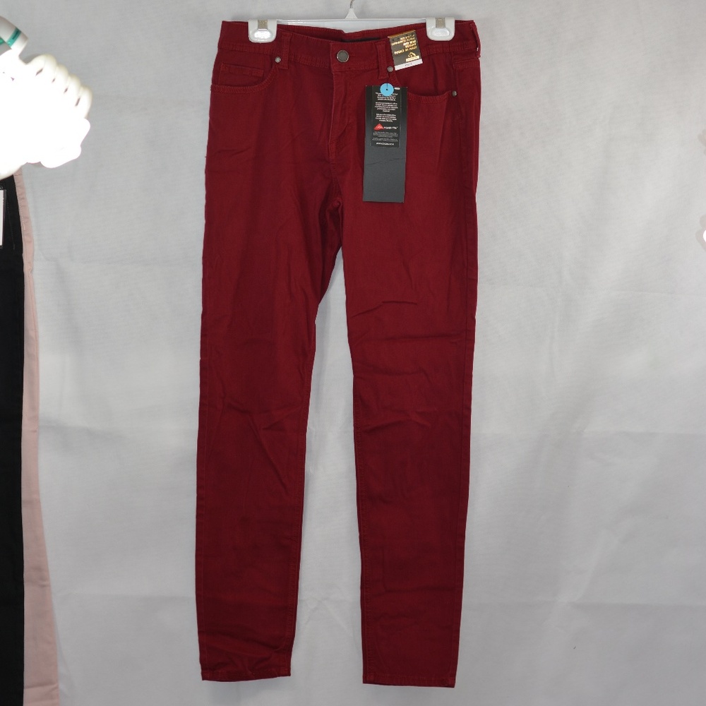 Skinny Mid Rise Red Jeans SZ 12 Jordache